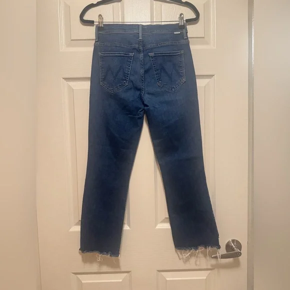 MOTHER The Insider Crop Hem Jeans in Trouble Maker - Picture 9 of 16